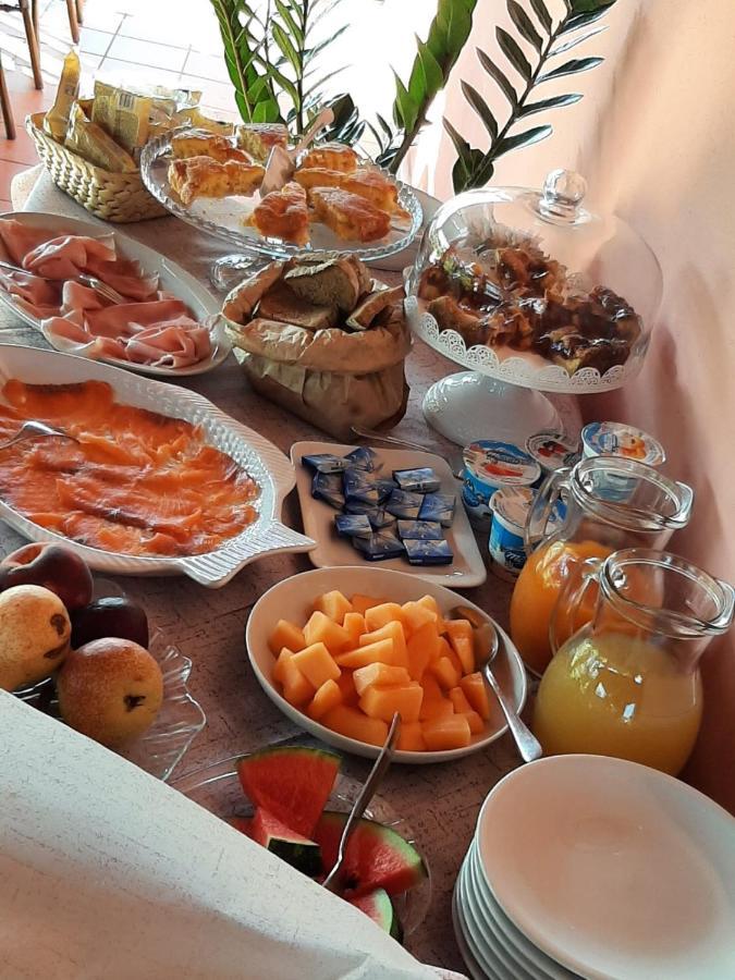Agriturismo Calendiluna Luni Eksteriør bilde